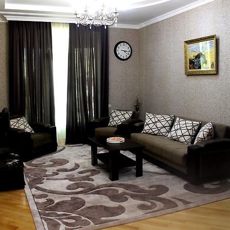 Гостевой дом Green Кутаиси Экстерьер фото